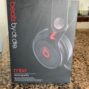 Beats By Dr. Dre - Mixr - David Guetta Edition